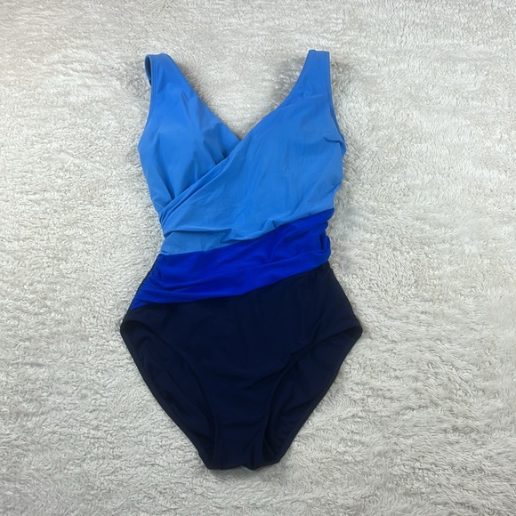 L.L. Bean UPF 40 blue faux wrap one piece swimsuit, size 8 - Picture 1 of 8